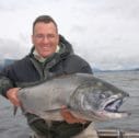 CON IL KING DI IGHLI ridotta 127x126 - La pesca dei salmoni in oceano